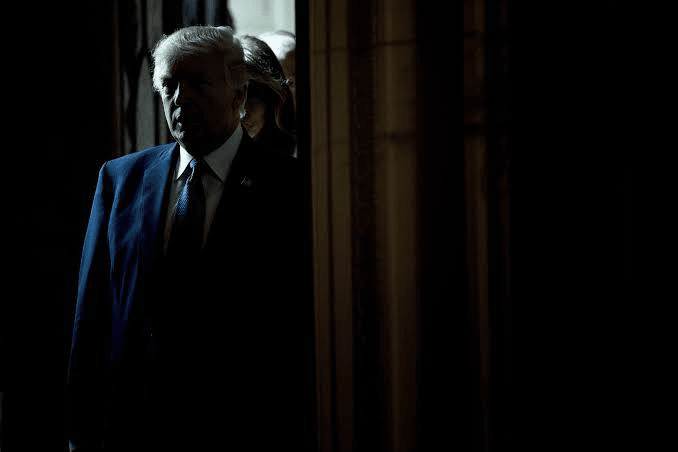 Трамп не может найти выход из сложившейся ситуации Трамп не может найти выход из сложившейся ситуации